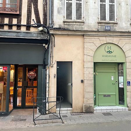 Appartement Complet Hyper Centre Auxerre Zewnętrze zdjęcie