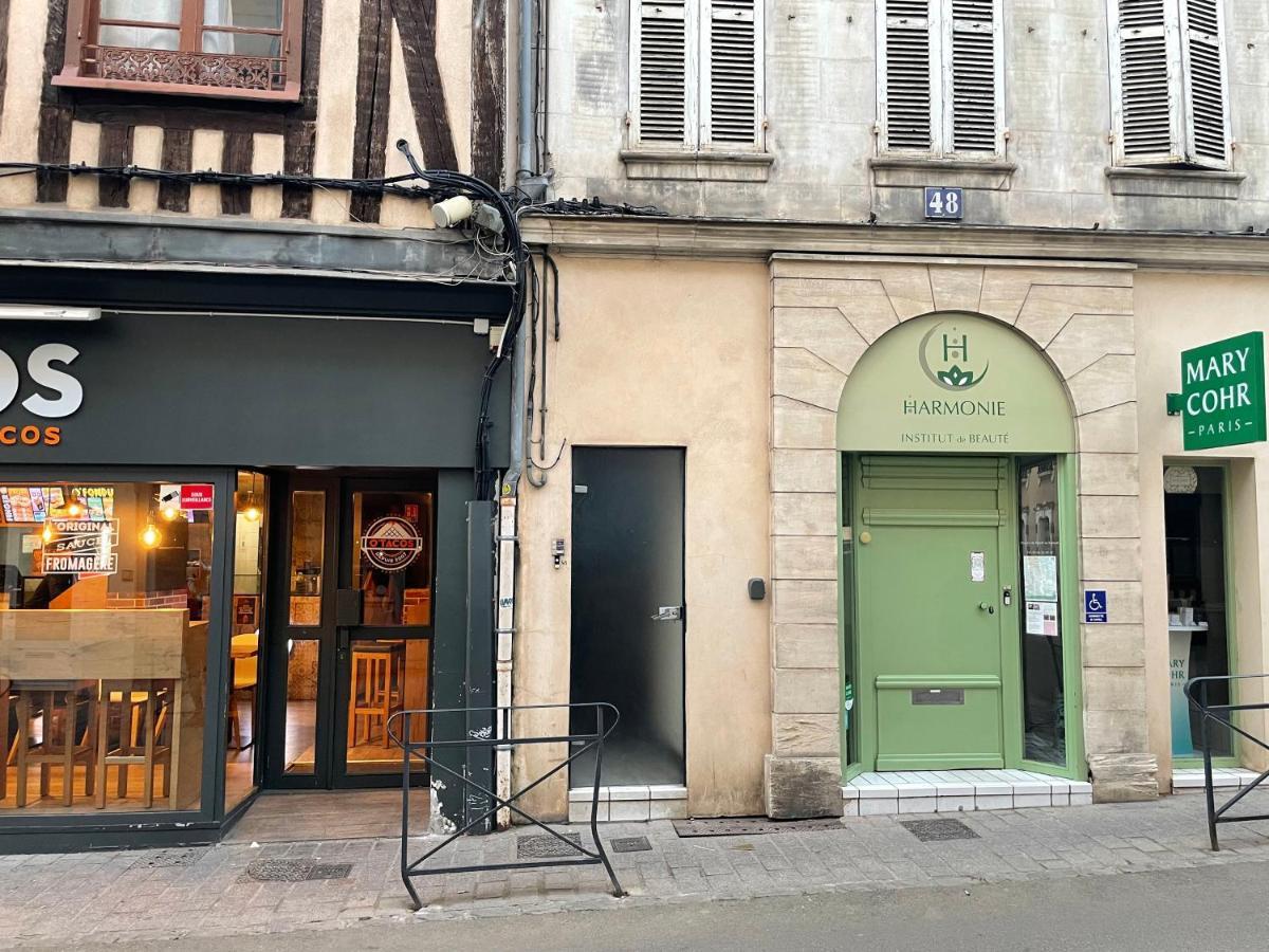Appartement Complet Hyper Centre Auxerre Zewnętrze zdjęcie